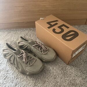 YEEZY 450